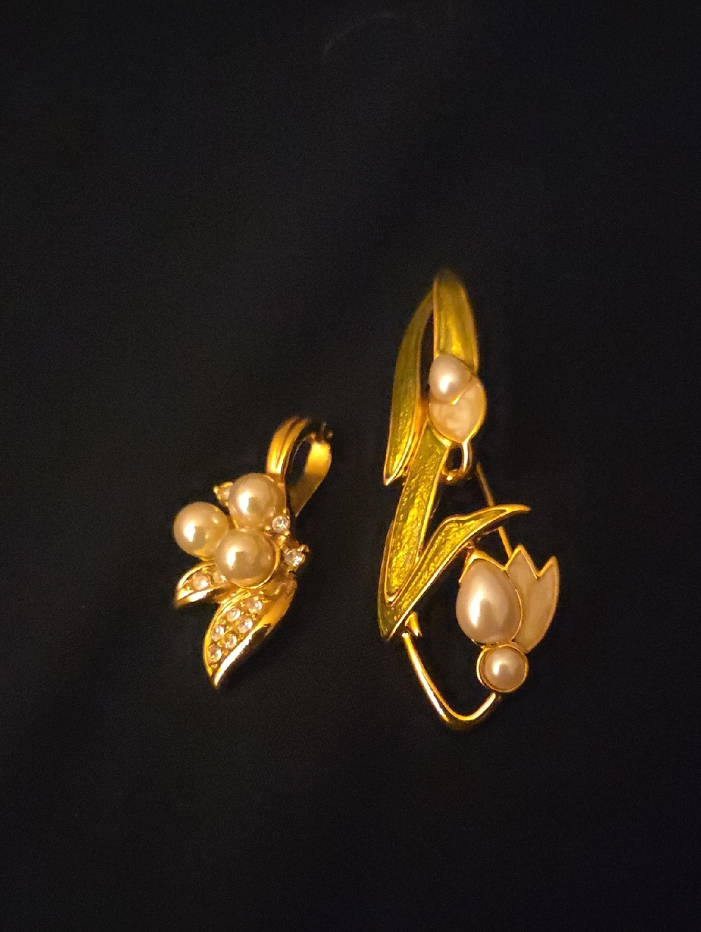Vintage Pearl Pendant And Brooch
